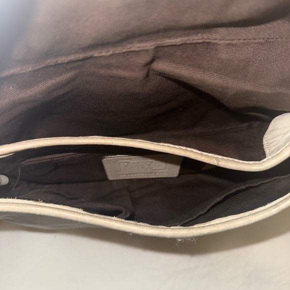 Coach Leather Soho Baguette Shoulder Bag Cream - Picture 9 of 9